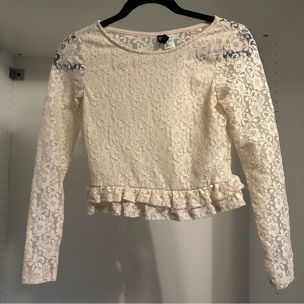 H&m divided lace top blouse